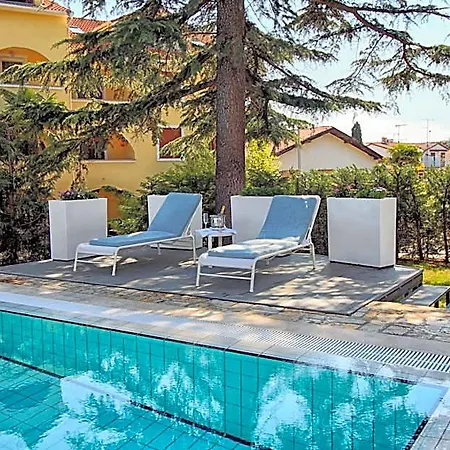 Otel Arupinum