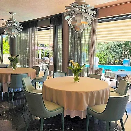 Arupinum Otel 4*