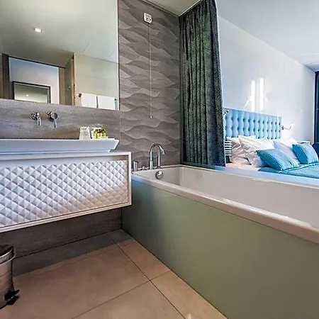 Otel Arupinum 4*