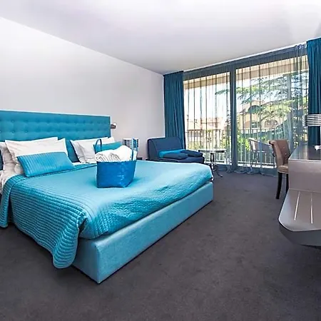 Arupinum Otel