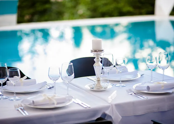 아루피눔 호텔 4*