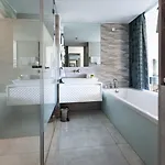 Hotel Arupinum 4*